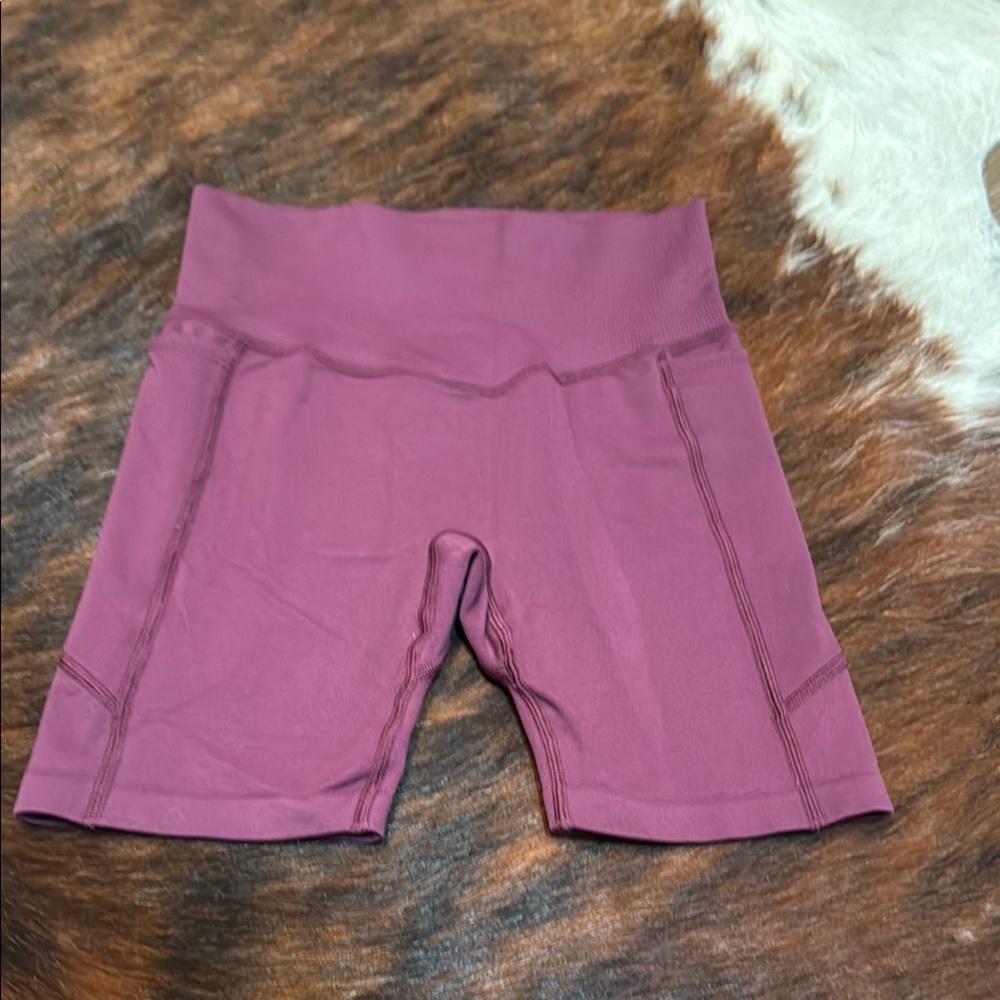 Women's Mauve High-Waisted Shorts